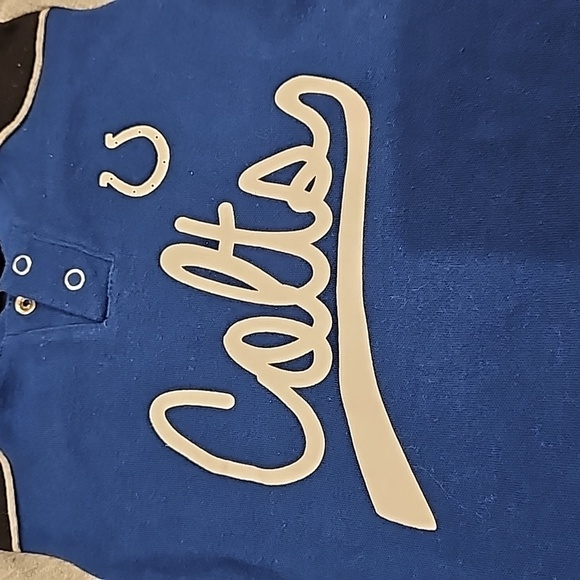 Colts one piece - Picture 4 of 8